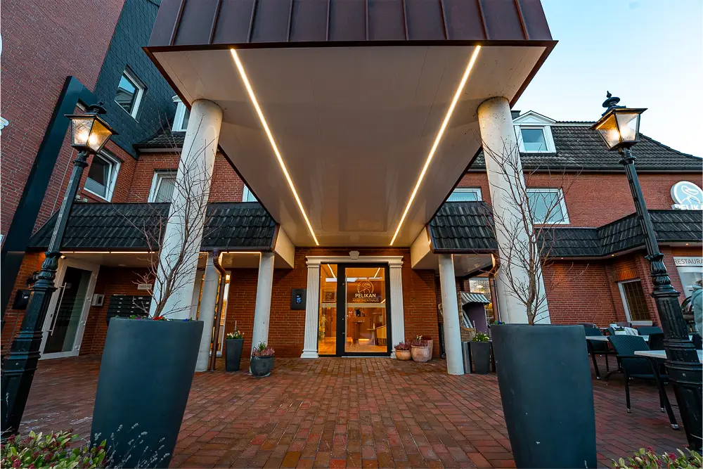 hotel-restaurant-papenburg-pelikan-aussen-apartmenthaus-15.webp